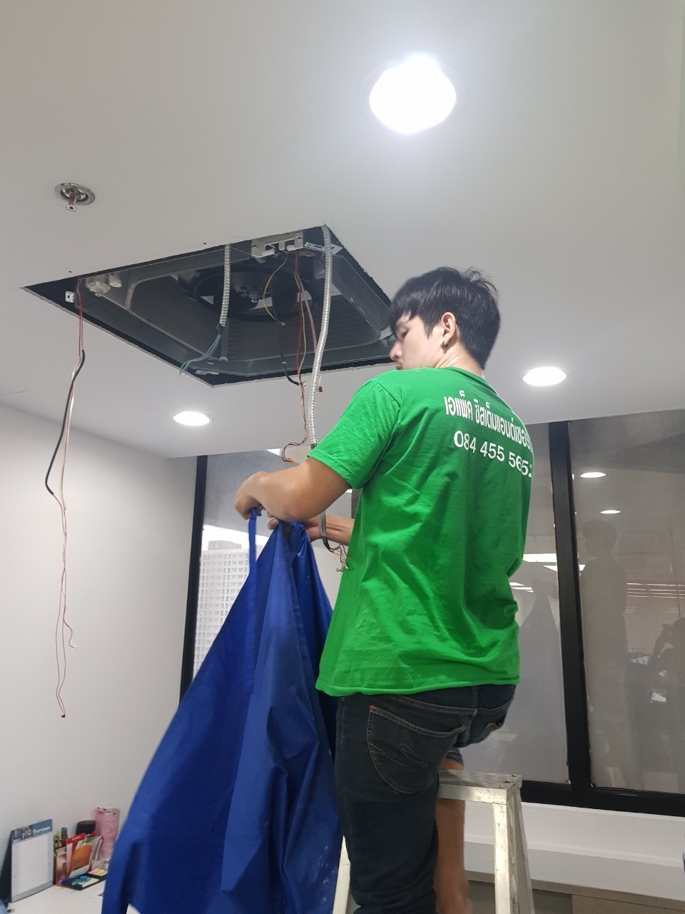 รับล้างแอร์ระบบ VRV VRF ราคาประหยัด